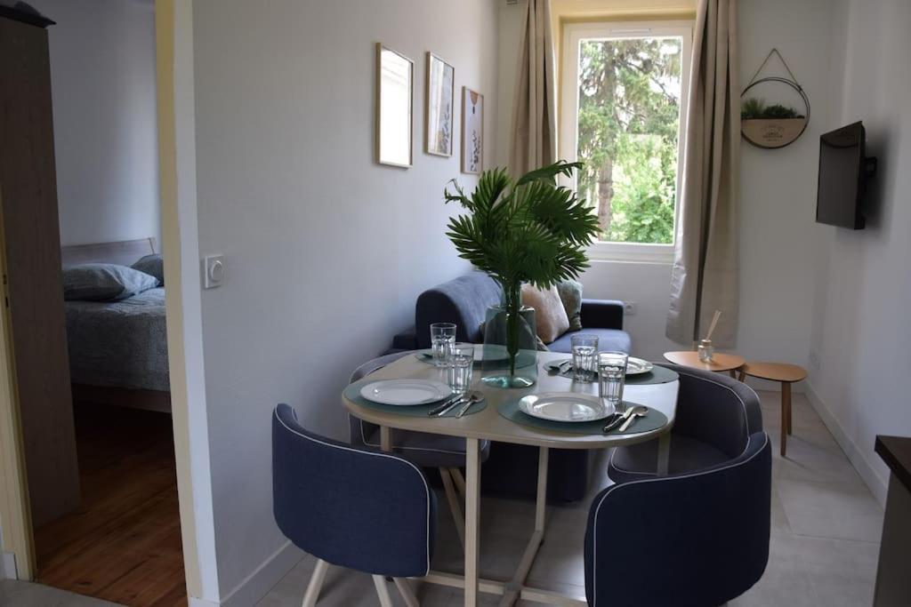 Elegant T2 A Bron, Tramway A 2Min, Box Parking, 4Personnes Daire Dış mekan fotoğraf
