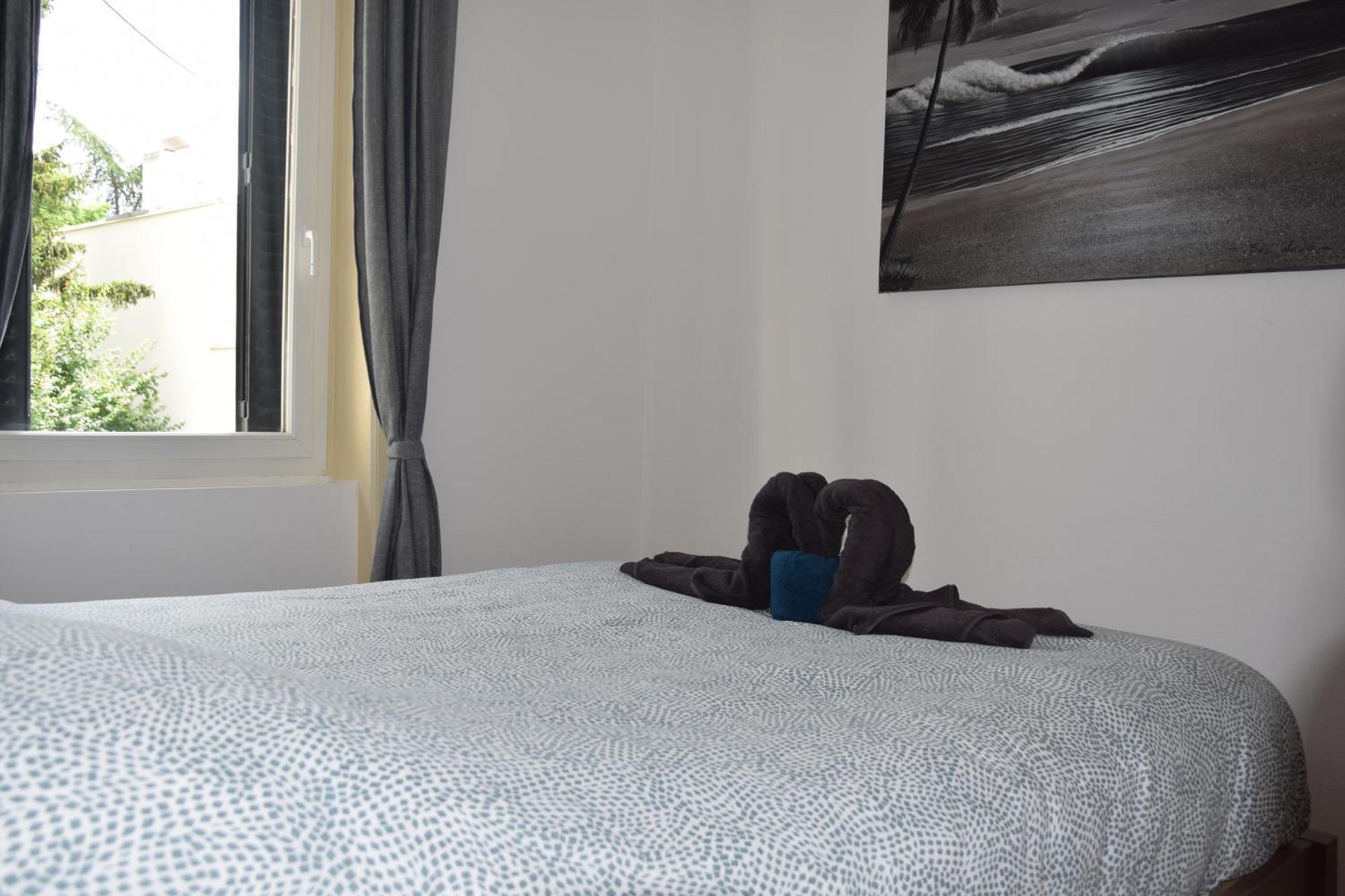 Elegant T2 A Bron, Tramway A 2Min, Box Parking, 4Personnes Daire Dış mekan fotoğraf